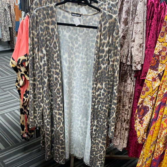 Soft leopard cardigan (plus)